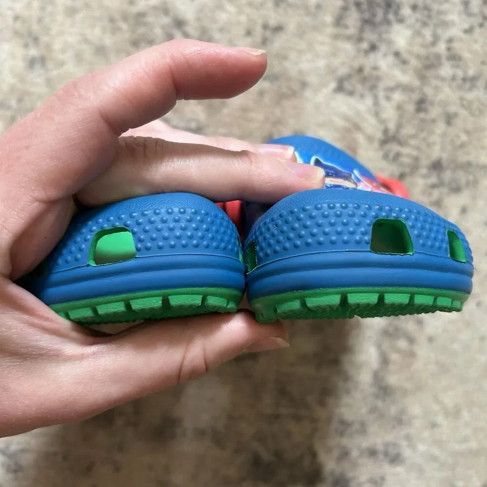 CROCS x PJ Masks Unisex Youth Size 5 C Blue/Green W/straps On Back